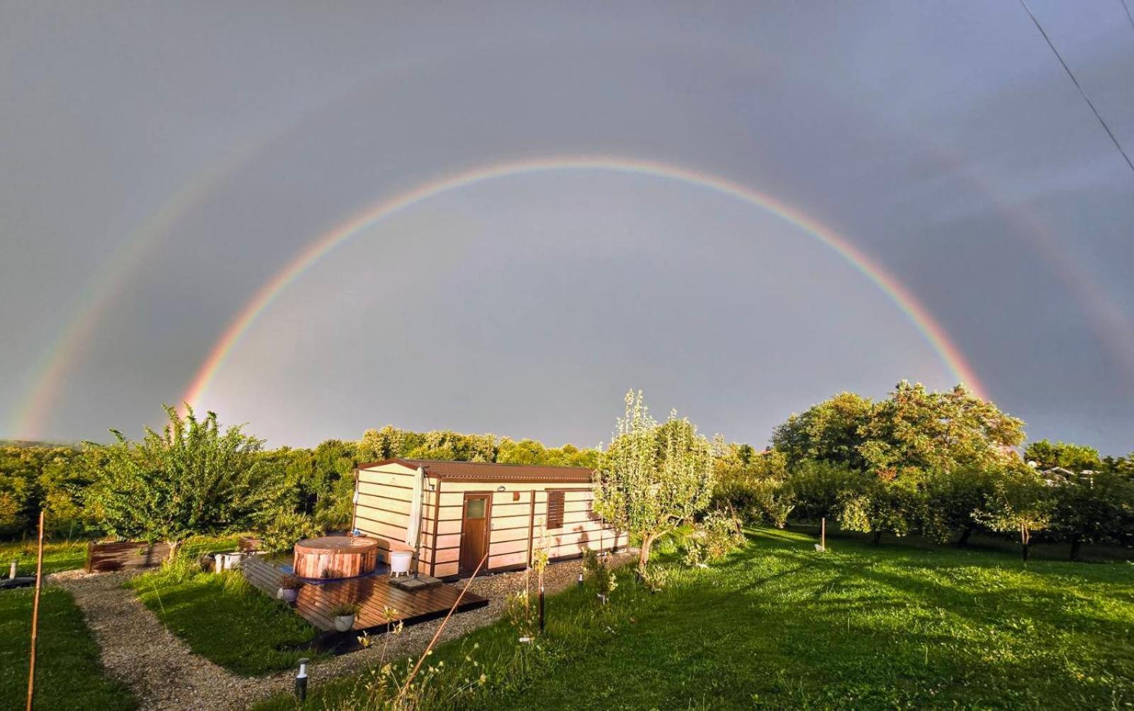 הוילה רדנצי Vinea Panonika Wine & Mind Retreat מראה חיצוני תמונה
